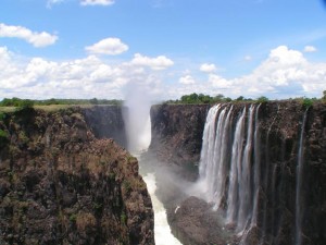 Victoria falls - The largest Waterfall