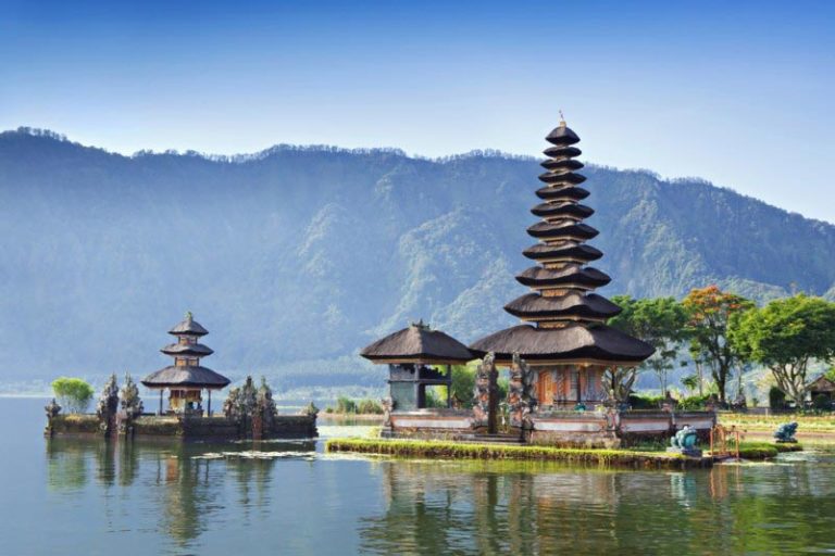 Indonesia Tourist Attraction Image