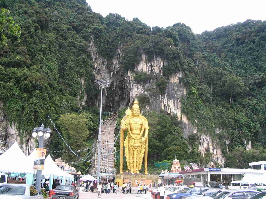 Entrance to the Batu Caves in Manalysia