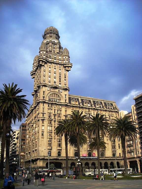 Palacio Salvo, Montevideo