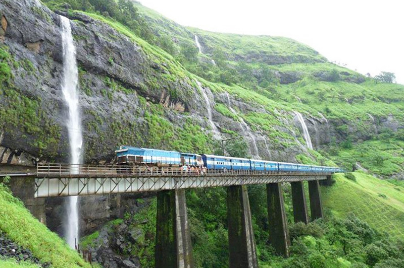 Madgaon Mumbai (Konkan Railway)