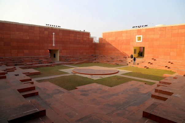 Central courtyard has an open air theatre ‘Madhyavarti’