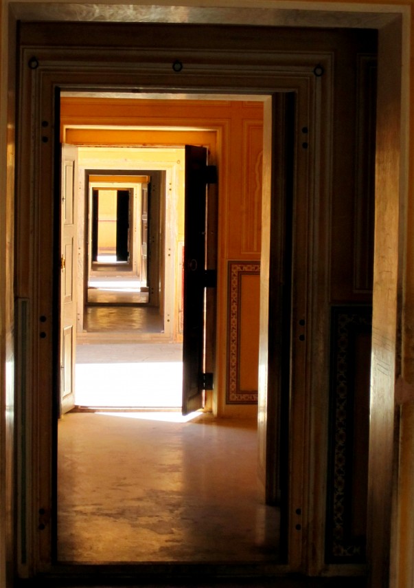 Corridors inside the Nahargah fort 